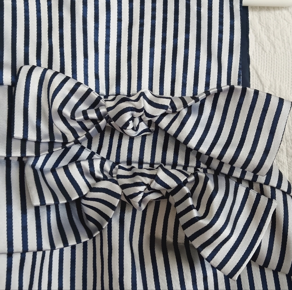 Banana Republic Navy Blue and White Pin Striped Satin Mini Dress With Bow Detail - Picture 3 of 12
